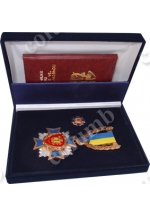Rectangular case with a flocked lodgment for a badge, a miniature of a badge and a special compartment for a certificate in a case cover