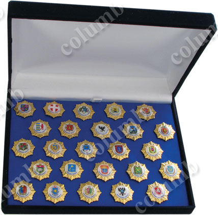 'Ukrainian regions arms' gift-type set of badges in a velvet case
