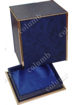 Unique leatherette case with a velvet lodgment for a souvenir